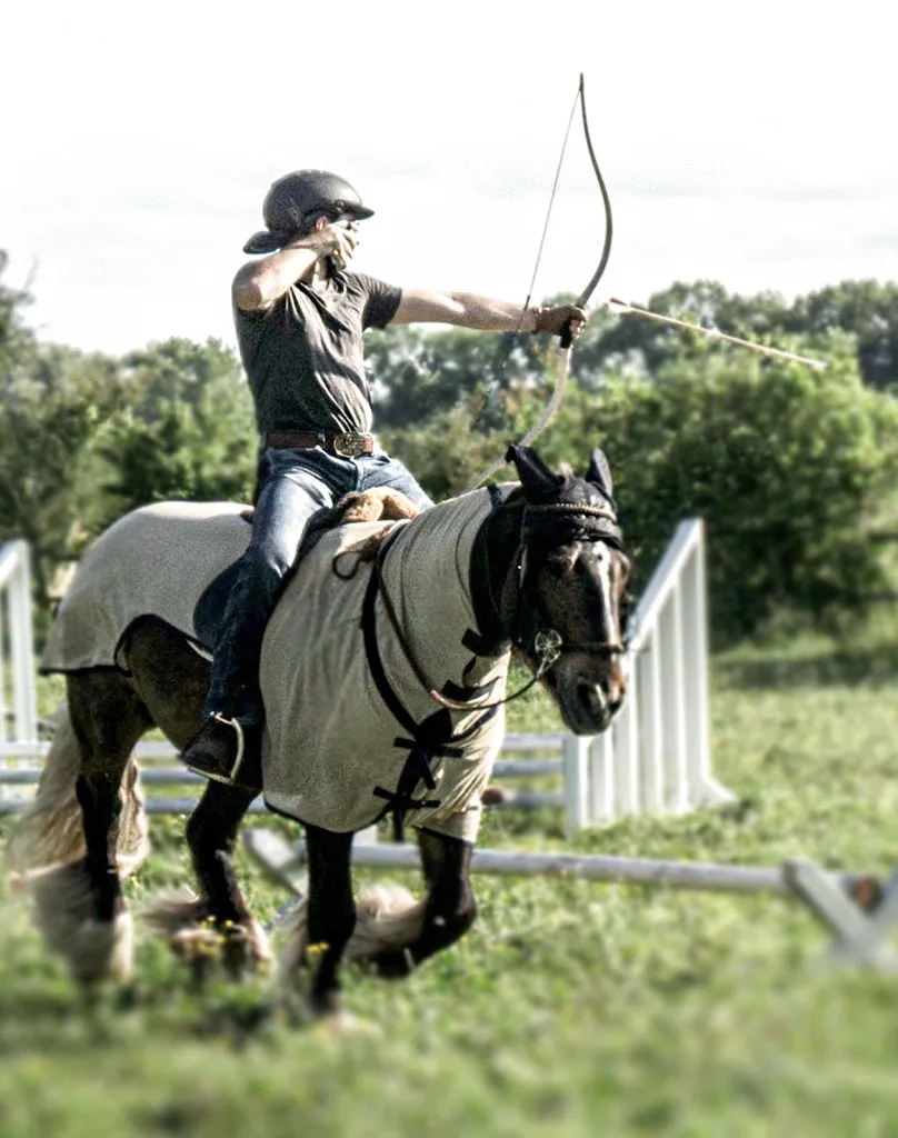 Pferdenarrisch - Reiten für Kinder / Reitunterricht für Erwachsene in Weilheim & berittenes Bogenschießen - Foto 2
