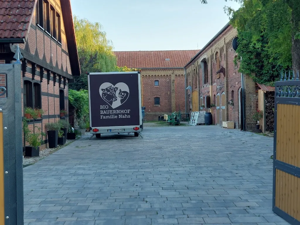 Pferdehof Nanett Nahs - Foto 1