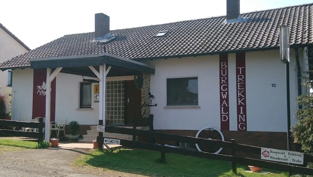 Burgwald zu Pferd - photo 3