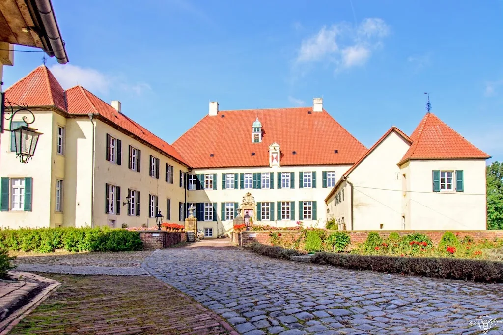 Alte Vogtei Schloß Vornholz - photo 1