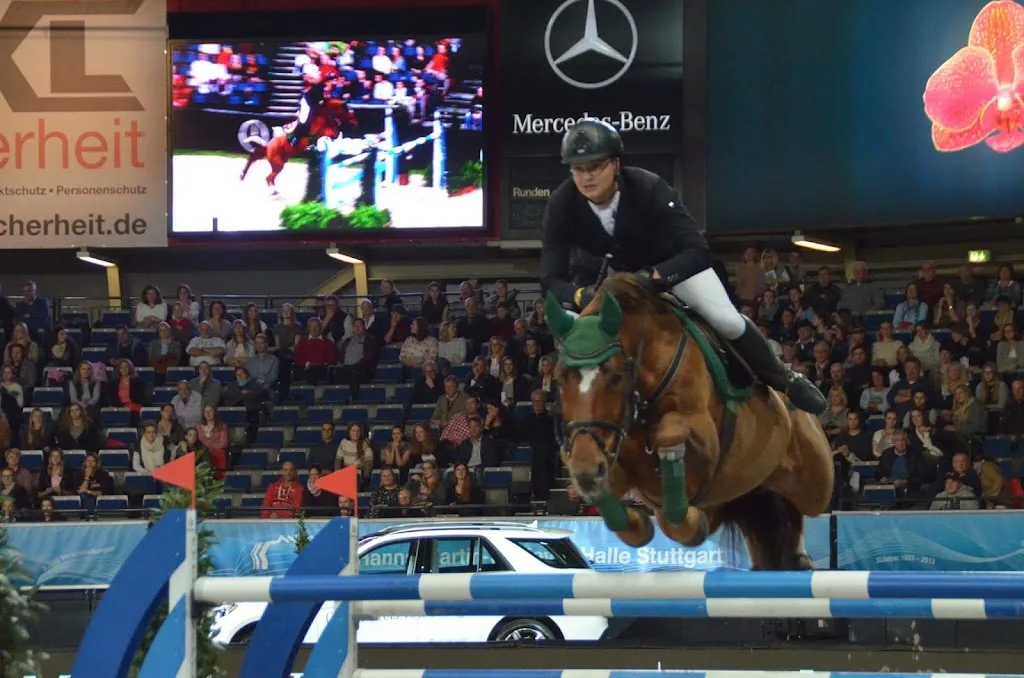 Kirsten Jung u. Inge Schicker-Jung Reitstall - Foto 2