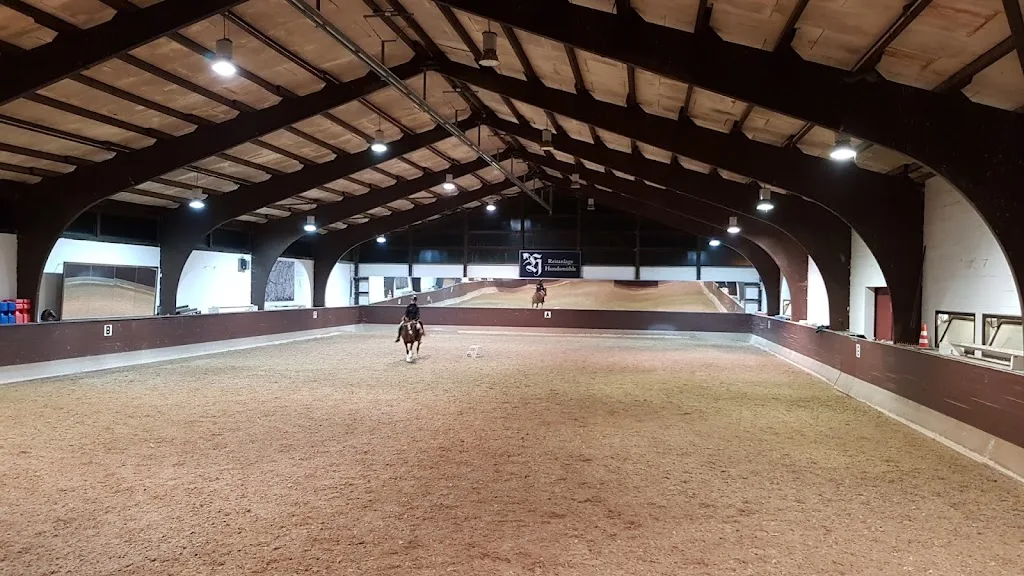 Reitanlage Hundsmühle GmbH & Co. KG - Foto 1