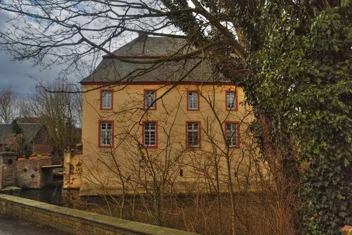 Reitstall Wasserburg Anstel - photo 3