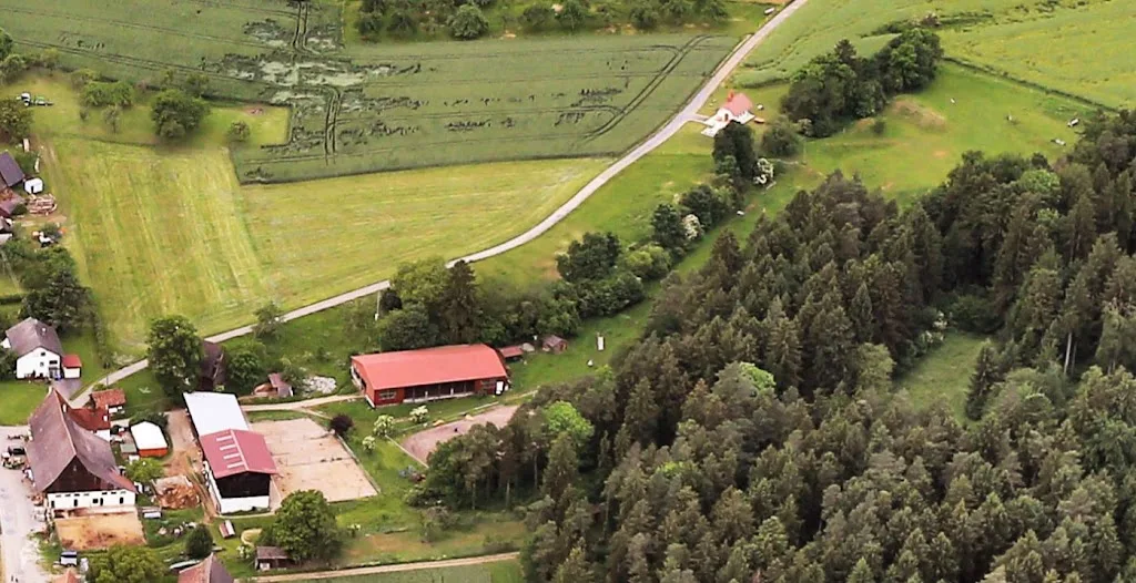Pferdezentrum Sulz - Foto 1