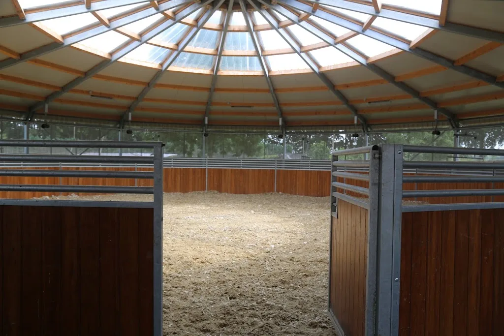 Hof Eiling Reitanlage - photo 2