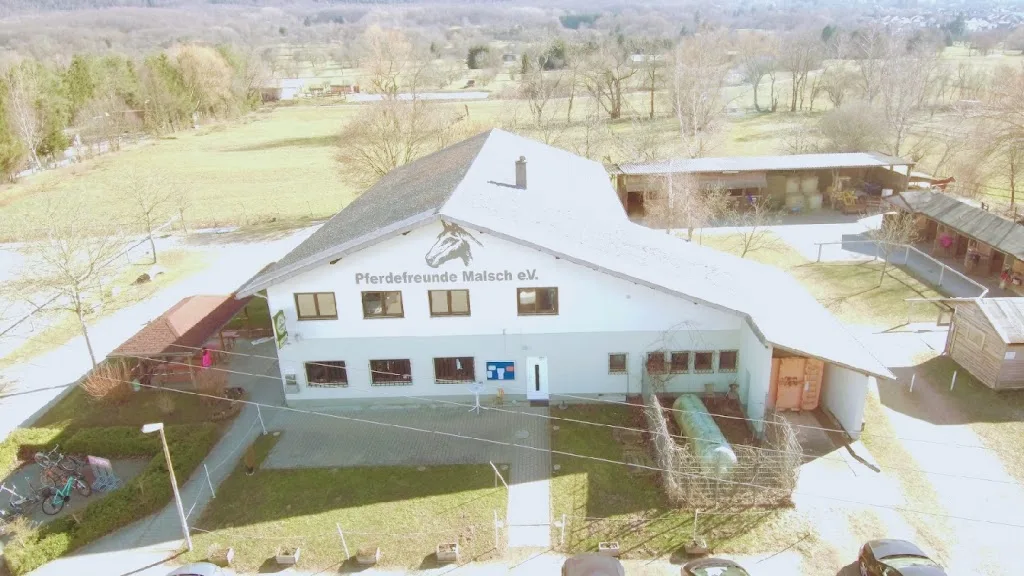 Thomas Dietrich Reitschule - photo 1