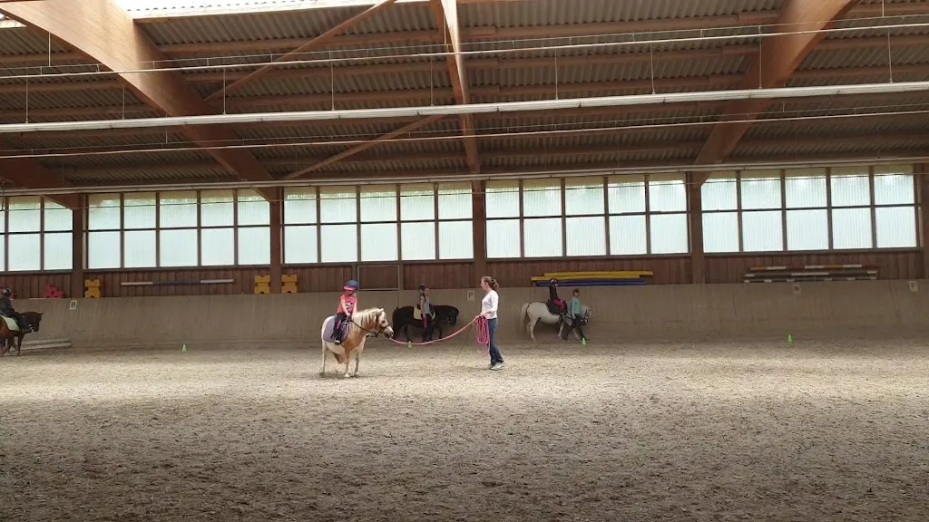 Reitanlage Ried - Foto 1
