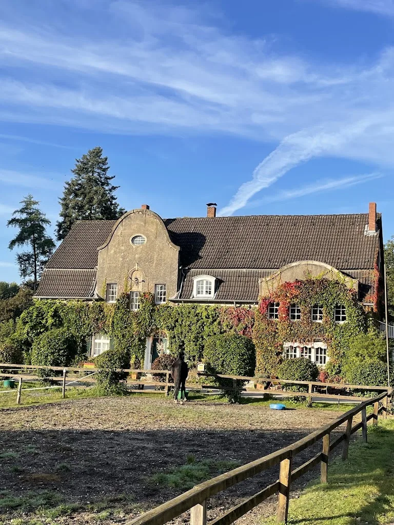 Forstverwaltung Schloßhof Garath - Foto 1