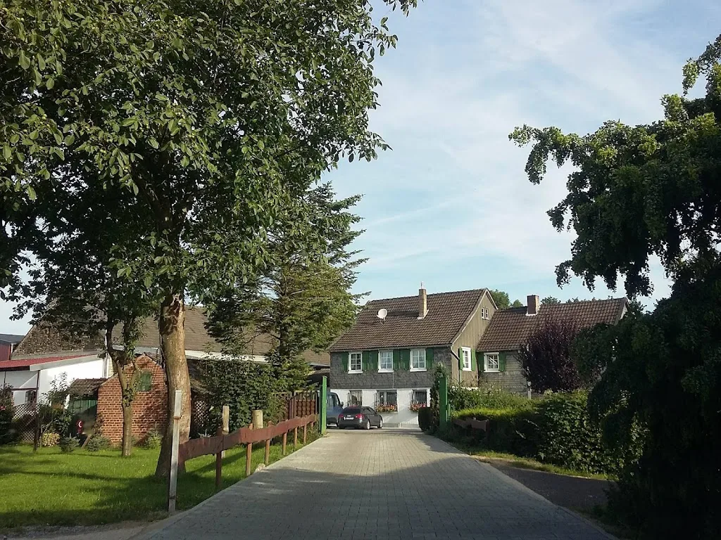 Gut Groß Poth Pferdezucht - Foto 1