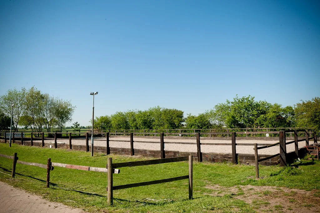 Pensionsreitstall Gertrudenhof - Foto 1