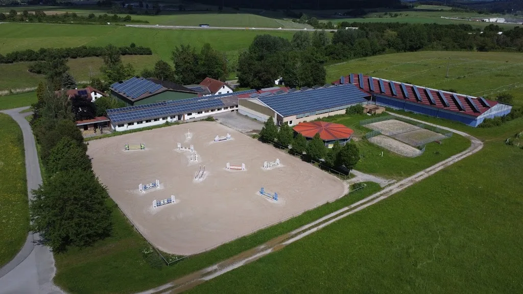 Reitanlage Uwe Friederichs, Lärchenhof - Foto 1