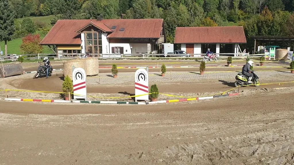 Reitanlage - Emmerdinger - Foto 2