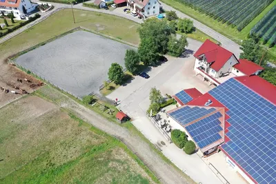 Hoher Reit- u. Fahrstall